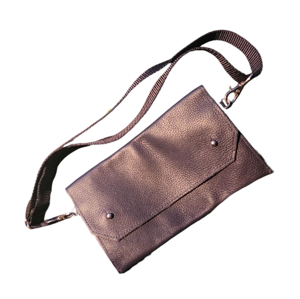 Jesse & Co Leather Crossbody Bag